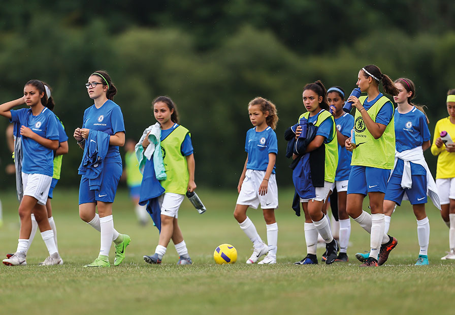 Chelsea ..Chelsea my team!  Futbol chicas, Fútbol, Chicas